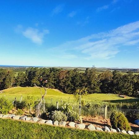 Hill Top Retreat Lower Dashwood Exterior photo